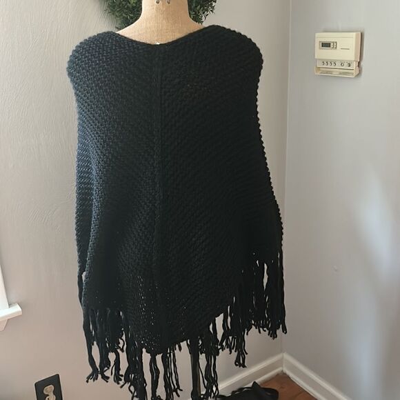 Fratelli Talli black fringe poncho cape One size fits most Made in Italy - Picture 4 of 6